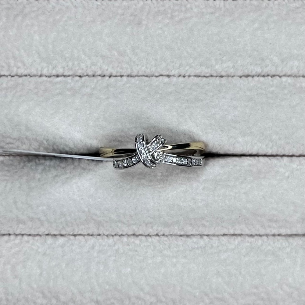 R040 | Natural Diamond Bow Mixed Metal Ring - Picture 6 of 8